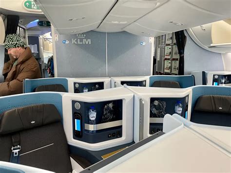Review: KLM 787 Business Class, Los Angeles to Amsterdam.